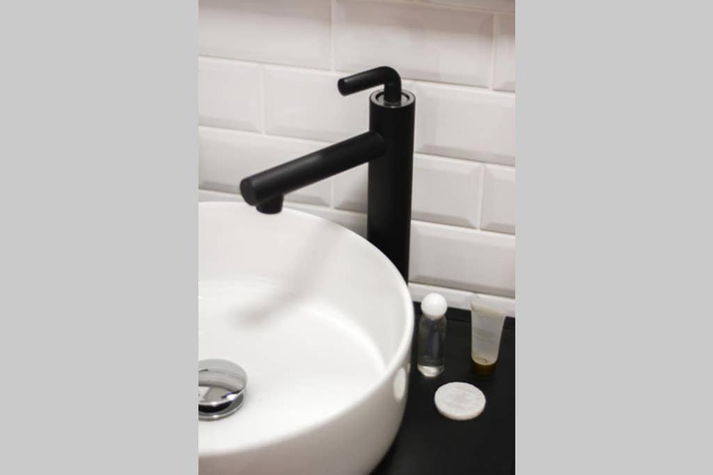Luxueux Duplex 6 - 8Pers - Full Equipped - Republique Apartment ปารีส ภายนอก รูปภาพ